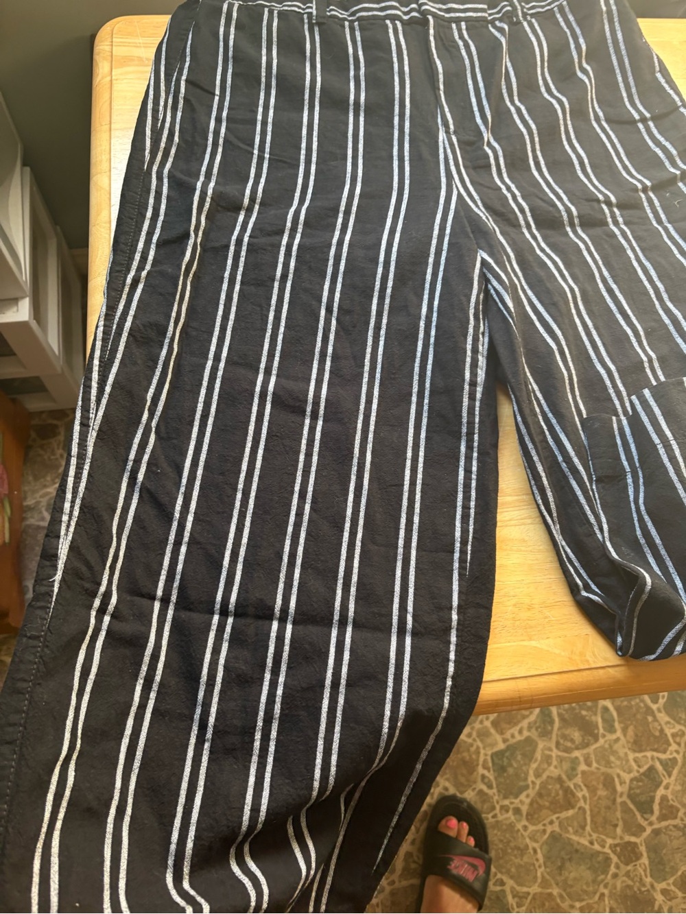 Women’s  Black Striped Lounge Pants